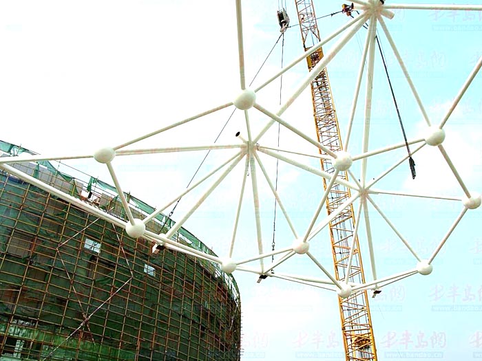 本溪体育馆网架安装